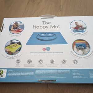 BNWT ezpz The Happy Mat